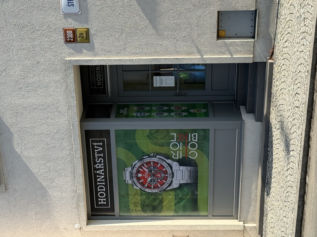 Prodejna — pohled zvenčí